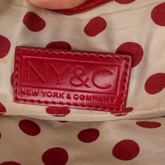 NY and C Red leather handbag‎ - Picture 3 of 8